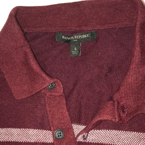 Men’s Banana Republic Burgundy Polo - Picture 2 of 2